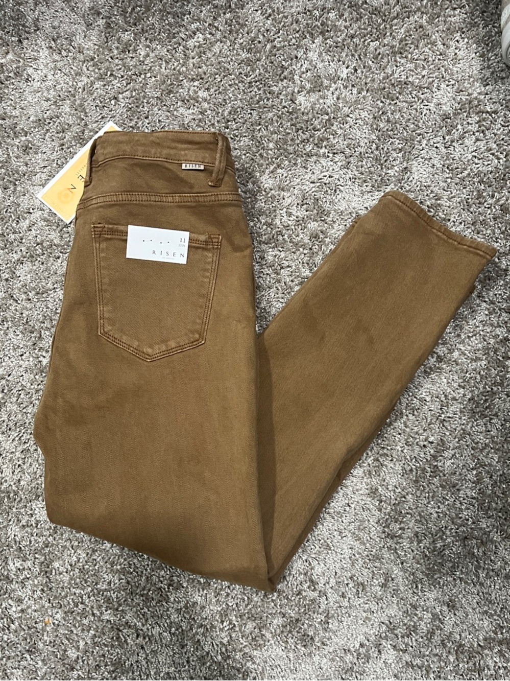 Risen Women’s Skinny Jeans in Brown